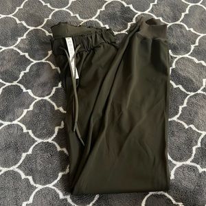 Brand new lululemon joggers olive green